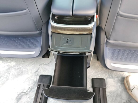2022 Maxus G90, чёрный, 5100000 рублей - вид 15