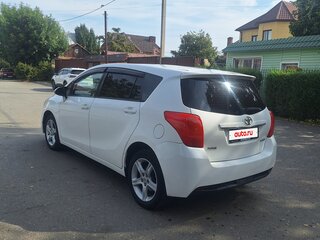 2013 Toyota Verso I Рестайлинг, белый, 720000 рублей, вид 4