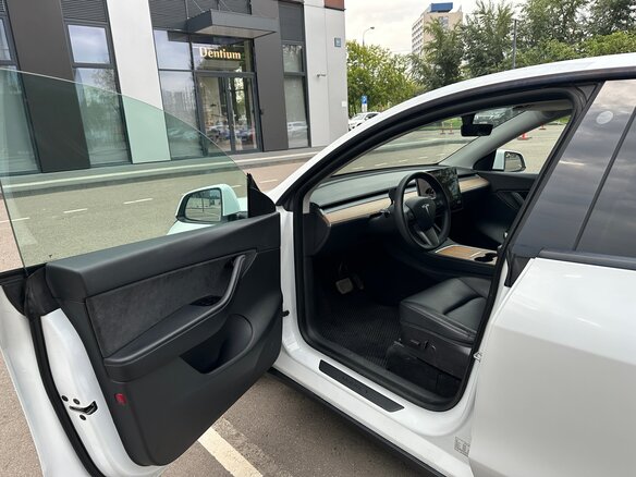 2020 Tesla Model Y Long Range I, белый - вид 23