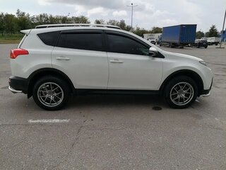2013 Toyota RAV4 IV (XA40), белый, 1800000 рублей, вид 2