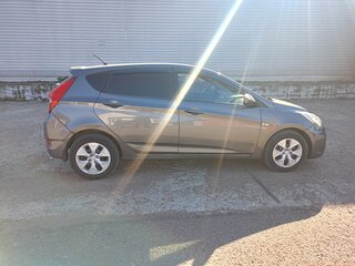 2011 Hyundai Solaris I, чёрный, 600000 рублей, вид 3