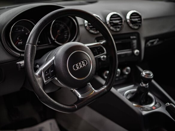 2011 Audi TT II (8J) Рестайлинг, серебристый, 1999999 рублей - вид 10