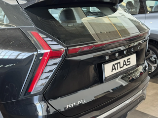 2026 Geely Atlas II, чёрный, 4119990 рублей, вид 4