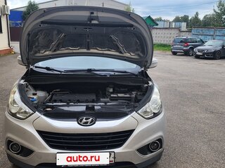 2011 Hyundai ix35 I, серебристый, 1070000 рублей, вид 2