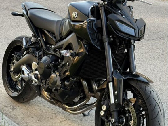 2020 Yamaha MT-09 (FZ-09), чёрный, 620000 рублей