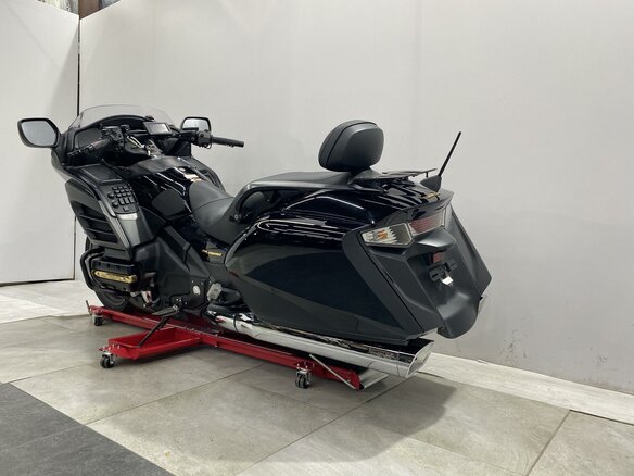 2013 Honda GL 1800 Gold Wing, чёрный, 1250000 рублей - вид 5