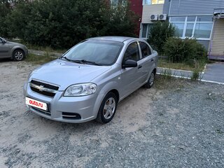 2010 Chevrolet Aveo I Рестайлинг, серебристый, 300000 рублей, вид 1