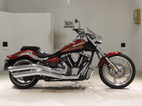 2016 Yamaha XV 1900, красный, 1100000 рублей, вид 4