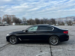 2019 BMW 5 серии 520d VII (G30/G31/G38), чёрный, 3099000 рублей, вид 4