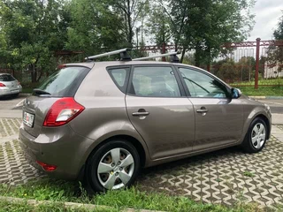 2011 Kia Ceed I Рестайлинг, бежевый, 750000 рублей, вид 2