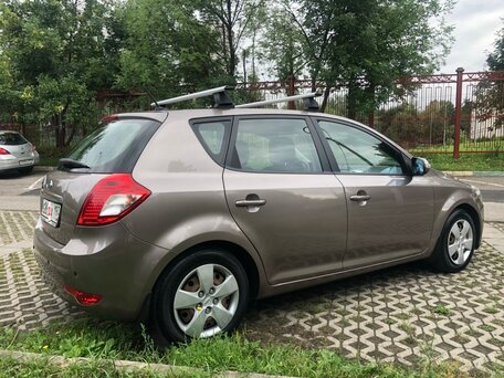2011 Kia Ceed I Рестайлинг, бежевый, 750000 рублей, вид 2