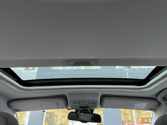 2017 FAW Besturn X80 I, красный, 1250000 рублей - вид 17
