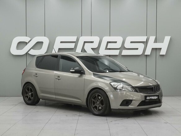 2011 Kia Ceed I Рестайлинг, серебристый, 650000 рублей