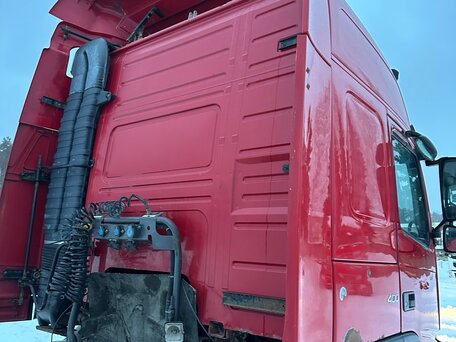 2011 Volvo FM, красный, 1960000 рублей, вид 2