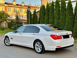 2011 BMW 7 серии Long 750Li xDrive V (F01/F02/F04), белый, 1450000 рублей, вид 5