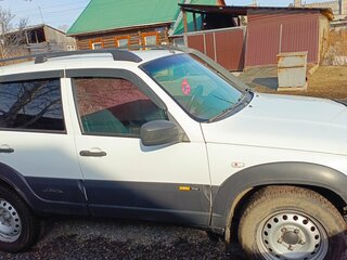 2016 Chevrolet Niva I Рестайлинг, белый, 599999 рублей, вид 3