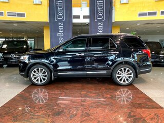 2018 Ford Explorer V Рестайлинг 2, чёрный, 2950000 рублей, вид 2