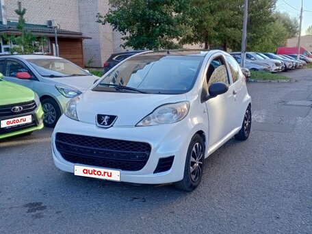 2011 Peugeot 107 I Рестайлинг, белый, 250000 рублей, вид 3