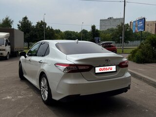 2020 Toyota Camry VIII (XV70), белый, 2870000 рублей, вид 4