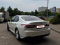 2020 Toyota Camry VIII (XV70), белый, 2870000 рублей - вид 3