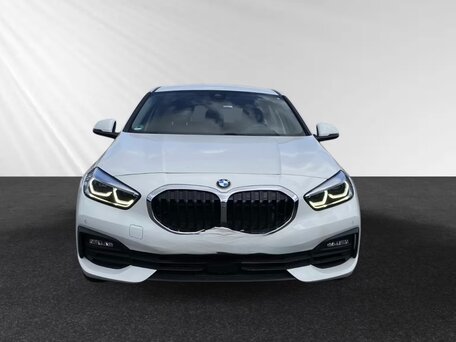 2023 BMW 1 серии 116i III (F40), белый, 2699999 рублей, вид 4