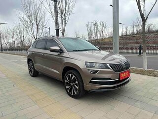 2022 Skoda Karoq I, коричневый, 1890000 рублей, вид 1