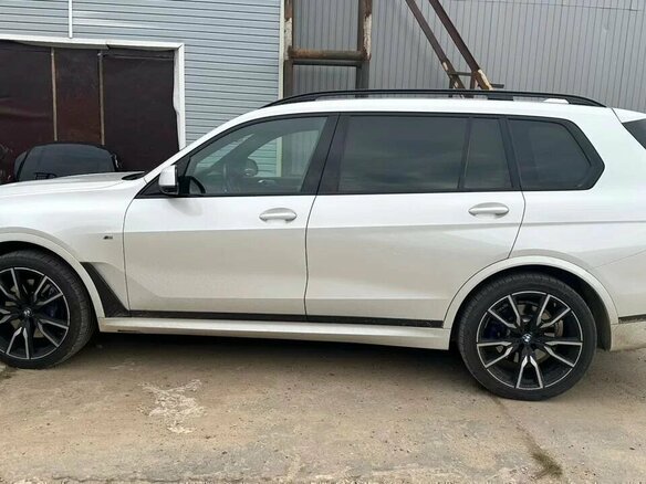 2021 BMW X7 30d I (G07), белый, 6600000 рублей - вид 6