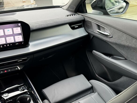 2026 Audi Q3 TFSI III (FJ), чёрный, 6990000 рублей - вид 22