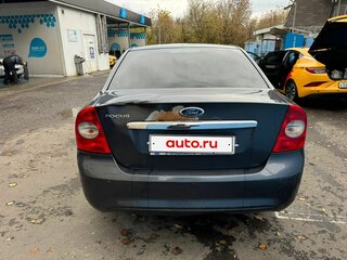 2009 Ford Focus II Рестайлинг, серый, 315000 рублей, вид 3