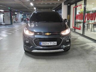 2021 Chevrolet Trax I Рестайлинг, серый, 1450000 рублей, вид 3