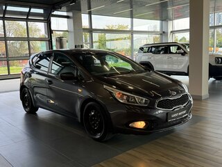 2014 Kia Ceed II, серый, 895000 рублей, вид 3