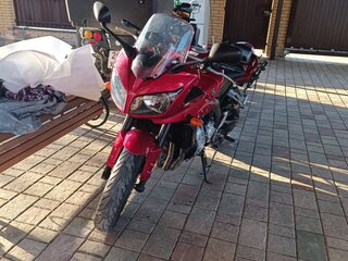 2008 Yamaha FZ1, красный, 570000 рублей, вид 3