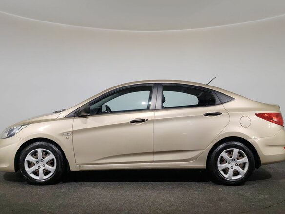 2013 Hyundai Solaris I, бежевый - вид 7
