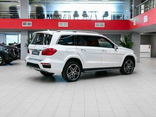 2014 Mercedes-Benz GL-Класс 350 II (X166), белый, 3040000 рублей, вид 2