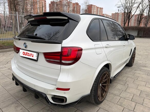 2014 BMW X5 40d III (F15), белый, 3800000 рублей - вид 12
