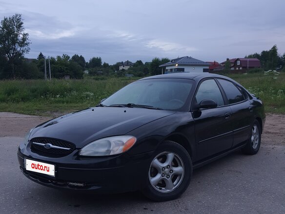 2001 Ford Taurus IV, чёрный - вид 1