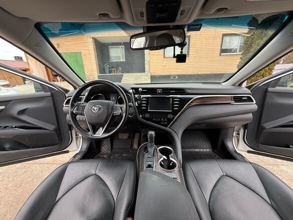 2020 Toyota Camry VIII (XV70), белый, 2208000 рублей - вид 12