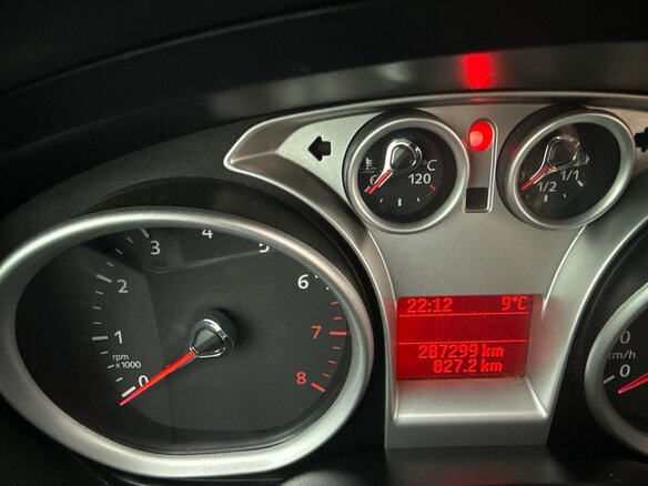 2008 Ford Focus II Рестайлинг, серый, 450000 рублей - вид 6