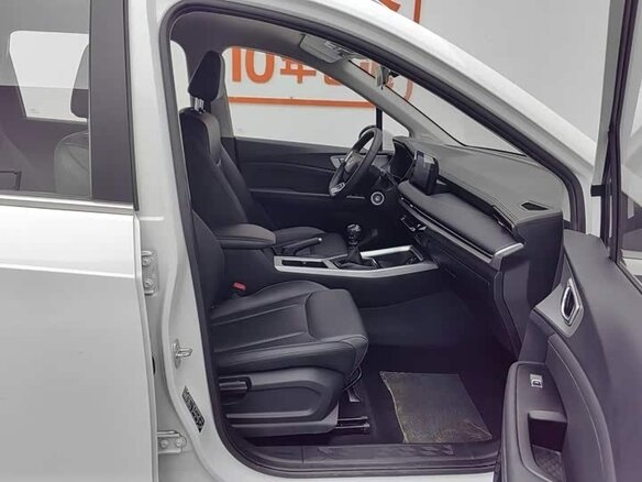 2022 Wuling Jiachen, белый, 1000000 рублей - вид 13