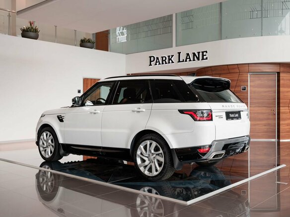 2019 Land Rover Range Rover Sport II Рестайлинг, белый, 4830000 рублей - вид 1