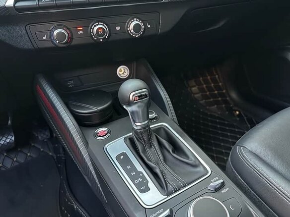 2022 Audi Q2 35 TFSI I Рестайлинг, чёрный - вид 15