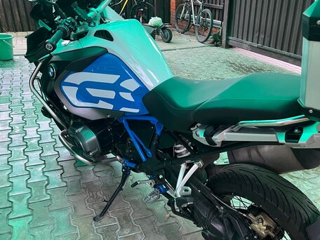 2018 BMW R 1200 GS Adventure, белый, 1500000 рублей, вид 2