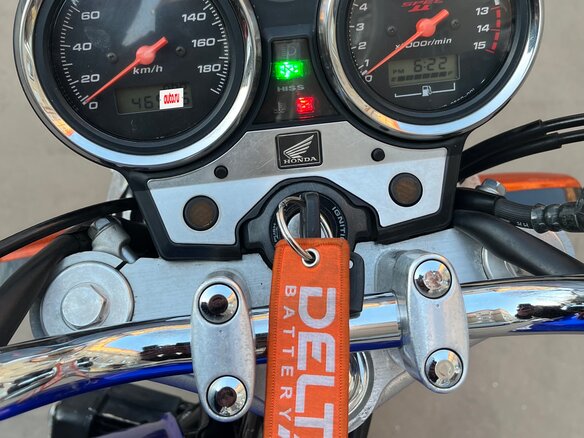 2003 Honda CB 400 Super Four, белый, 310000 рублей - вид 4