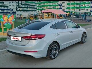 2018 Hyundai Elantra VI (AD), серебристый, 1380000 рублей, вид 4