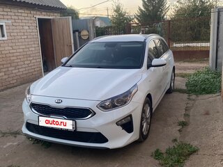 2018 Kia Ceed III, белый, 1850000 рублей, вид 3