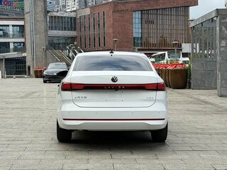 2025 Volkswagen Lavida IV, белый, 1470000 рублей, вид 5