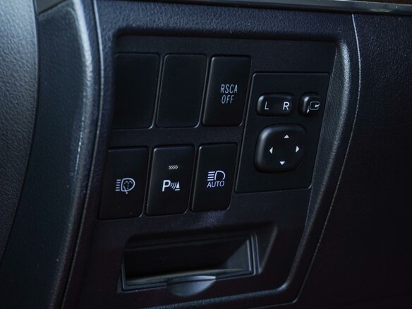 2015 Toyota Land Cruiser 200 Series Рестайлинг 2, чёрный, 5033000 рублей - вид 25