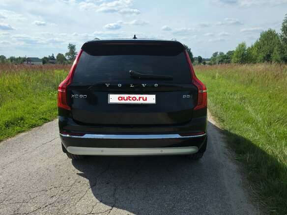 2022 Volvo XC90 B5 II Рестайлинг 1, чёрный, 6200000 рублей - вид 4
