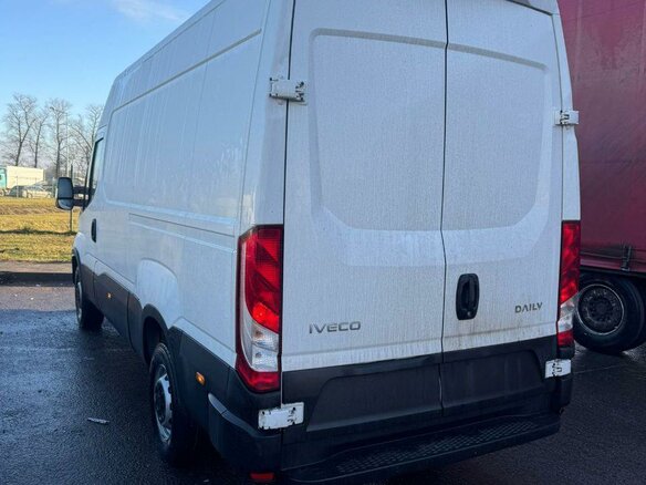 2025 Iveco Daily, белый, 7250000 рублей - вид 7