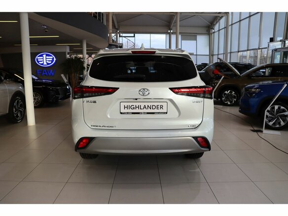 2026 Toyota Highlander IV (XU70), белый, 5349000 рублей - вид 4